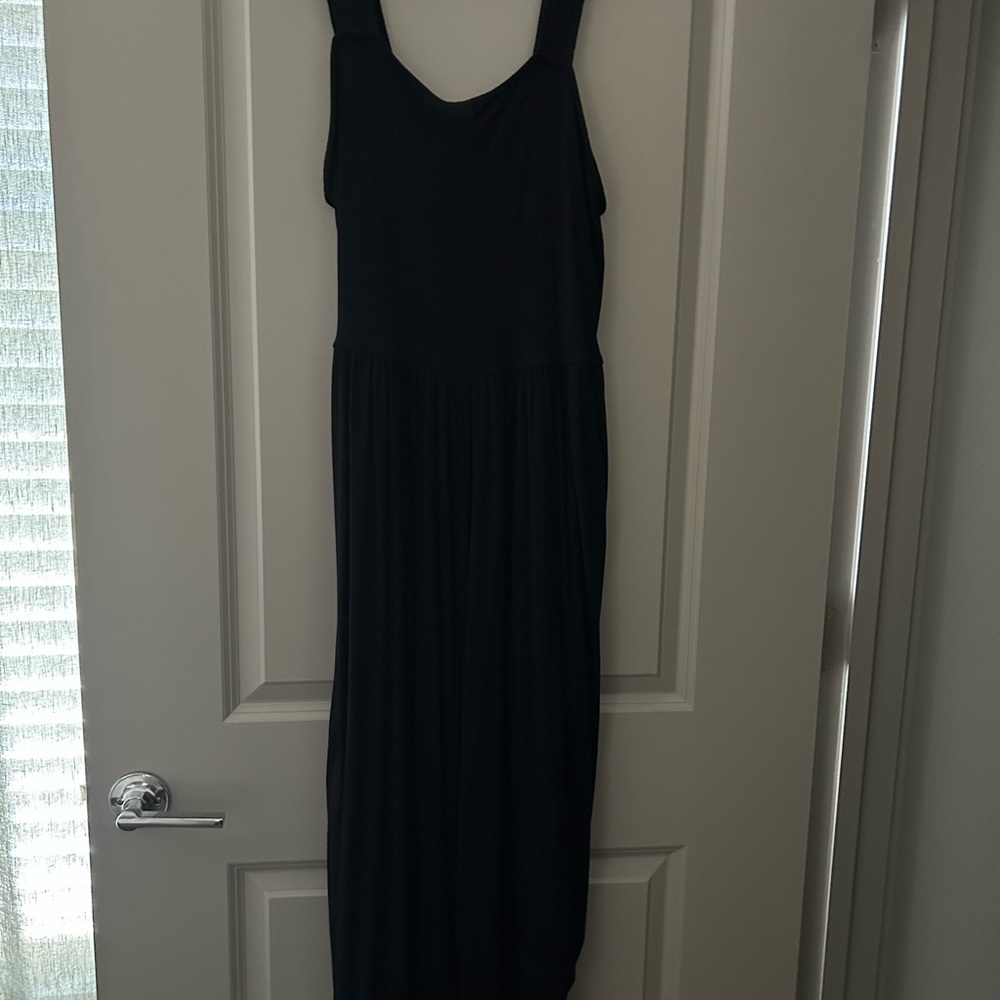 Casual Target Scoop Neck Black Jumpsuit